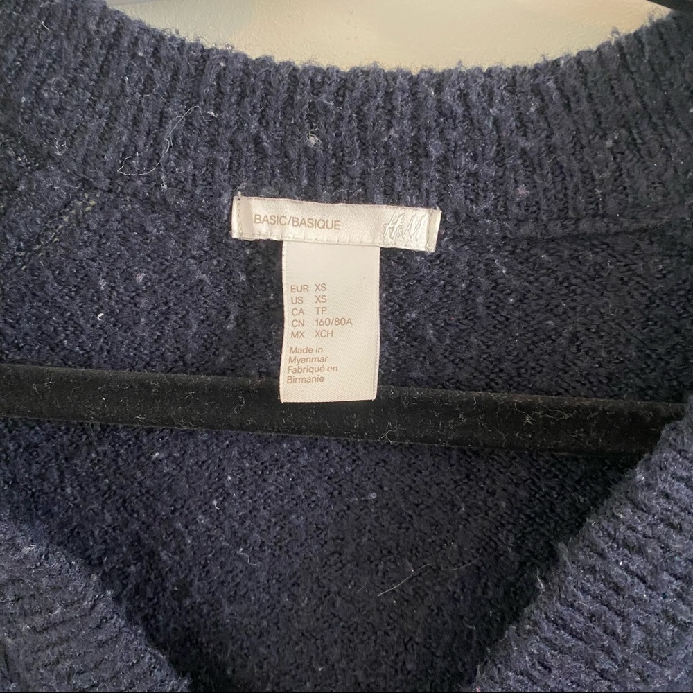 H&M Navy Blue Vneck Sweater - Picture 3 of 6